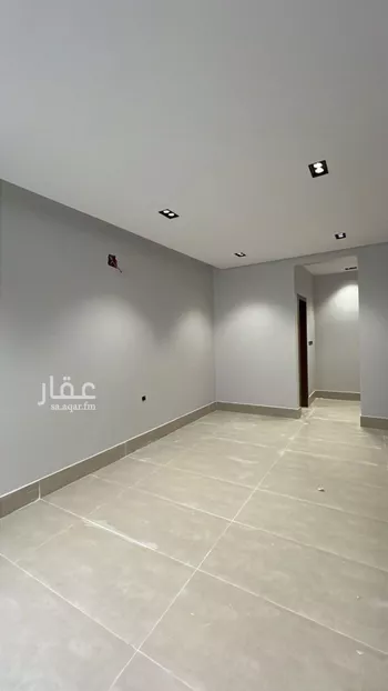 فيلا للبيع في شارع يعقوب بن أبي الفضل, حي عكاظ, مدينة الرياض, منطقة الرياض صورة 4
