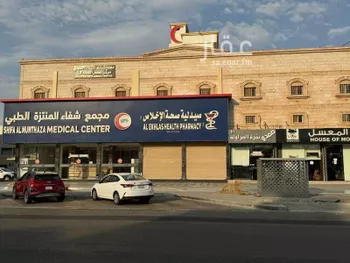عمارة للإيجار في شارع أبي فراس الحمداني ، حي الحمدانية ، جدة ، جدة صورة 3