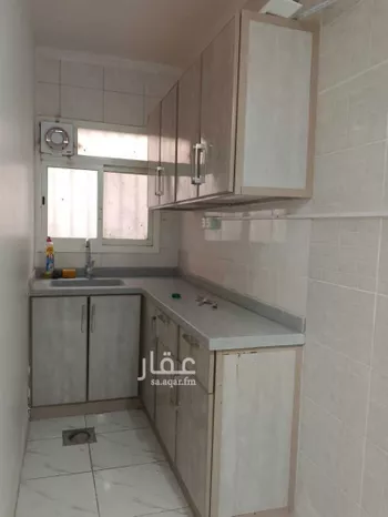 عمارة للإيجار في شارع عبدالله ابن سعود ابن عبدالعزيز الفرعي, حي الحمراء, مدينة الرياض, منطقة الرياض صورة 2