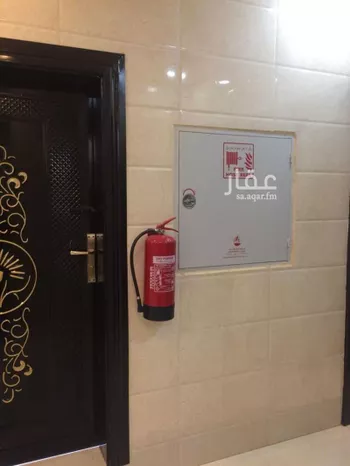 عمارة للإيجار في شارع عبدالله ابن سعود ابن عبدالعزيز الفرعي, حي الحمراء, مدينة الرياض, منطقة الرياض صورة 3