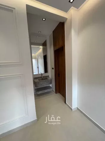 دور للبيع في شارع أحمد بن محمد العيالي, حي عكاظ, مدينة الرياض, منطقة الرياض صورة 5
