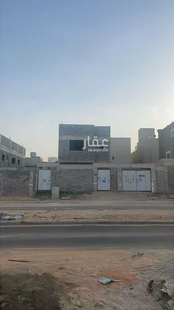 فيلا للبيع في شارع الملك خالد ابن عبدالعزيز سعود ، العيينة ، الدرعية صورة 3