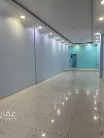 محل للإيجار في شارع الثامن والعشرون, حي العزيزية, مدينة الدمام, المنطقة الشرقية