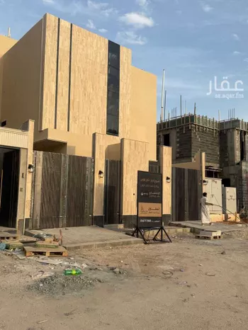 دور للبيع في شارع سعيد بن نفيل, حي الرمال, الرياض