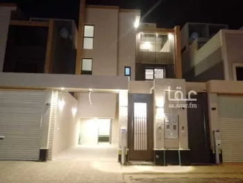 دور للبيع في شارع محمد الأكحل, حي عكاظ, مدينة الرياض, منطقة الرياض صورة 3