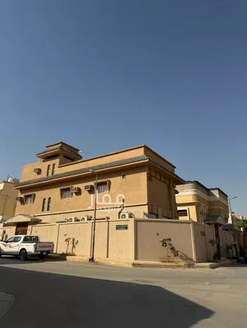 فيلا للبيع في شارع مهنا بن عيسي, حي ظهرة البديعة, مدينة الرياض, منطقة الرياض صورة 2