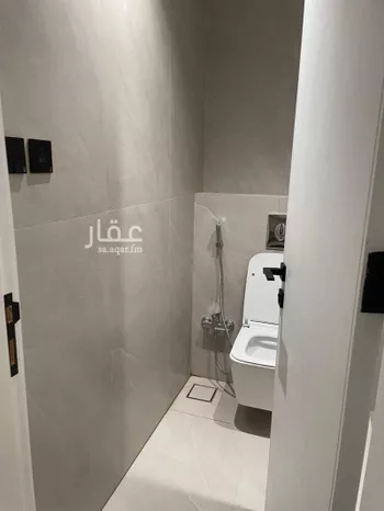 فيلا للبيع في شارع زياد الفزاري, حي المصيف, مدينة الرياض, منطقة الرياض صورة 5