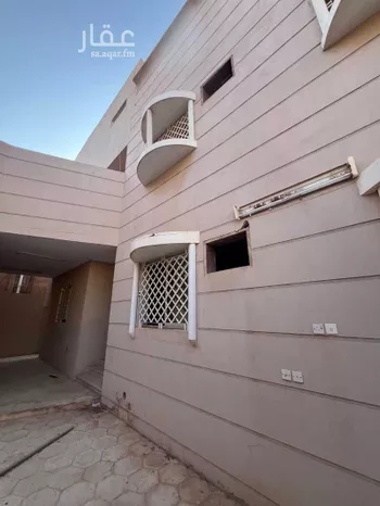 فيلا للبيع في شارع البلدية, حي الديرة, مدينة البكيريه, منطقة القصيم صورة 3