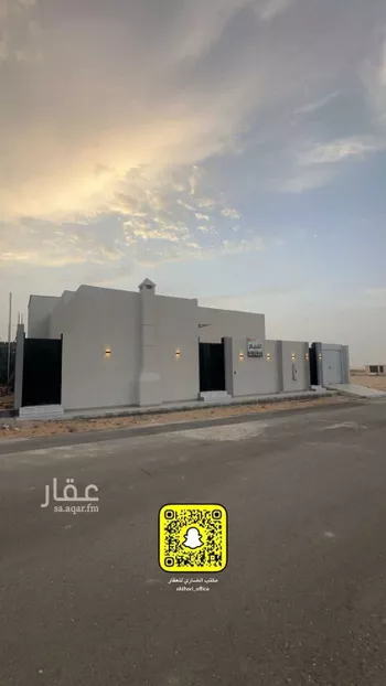 فيلا للبيع في شارع بثينه بنت النعمان بنت خلف, حي الراية, مدينة عنيزه, منطقة القصيم صورة 2