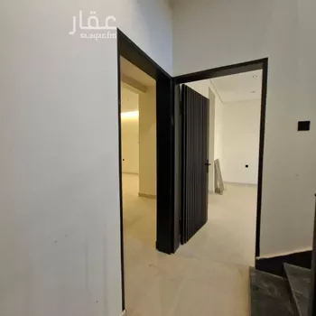 دور للبيع في شارع هلال بن المحسن الصائي, حي الرمال, مدينة الرياض, منطقة الرياض صورة 4