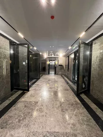 عمارة للبيع في حي الجامعيين, مدينة الدمام, المنطقة الشرقية صورة 3