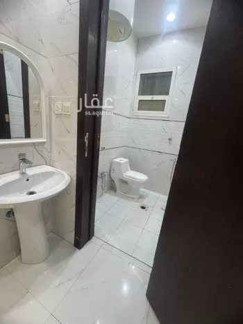 فيلا للبيع في شارع عثمان بن عيسى, حي المهدية, مدينة الرياض, منطقة الرياض صورة 5