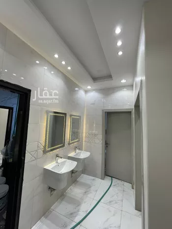 شقة للإيجار في شارع عبيد ابن ابي عبيد الانصاري, حي أحد, مدينة خميس مشيط, منطقة عسير صورة 2