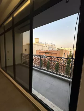 شقة للبيع في شارع صالح التونسي, حي الحمراء, مدينة جدة, منطقة مكة المكرمة