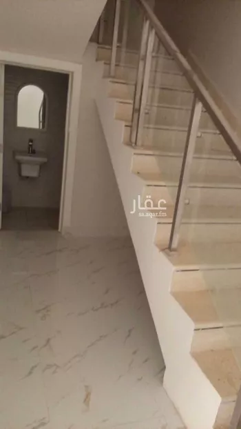 فيلا للإيجار في شارع كريم الدين البرموني ، حي عريض ، الرياض ، منطقة الرياض