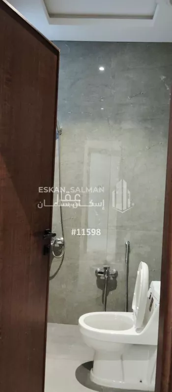 دور للبيع في شارع الجوانية, حي اليرموك, مدينة الرياض, منطقة الرياض صورة 2