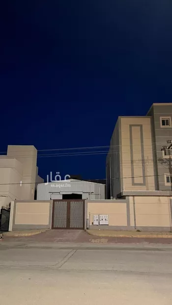 عمارة للبيع في شارع عثمان ابن حافظ, حي الورود, مدينة المذنب, منطقة القصيم صورة 4