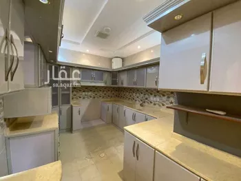فيلا للإيجار في شارع رقم 210, حي النرجس, مدينة الرياض, منطقة الرياض صورة 4