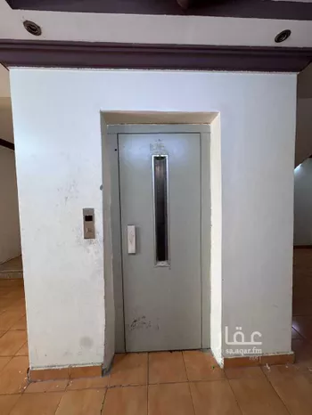 شقة للإيجار في شارع عبدالرحمن بن قاسم ، حي عكاظ ، الرياض ، منطقة الرياض