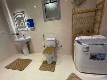 عمارة للإيجار في شارع الامير ماجد الفرعي, حي العزيزية, مدينة جدة, منطقة مكة المكرمة صورة 3