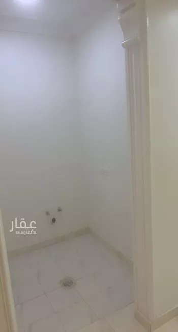 فيلا للبيع في شارع زينب بنت أبي سلمة, حي الرمال, مدينة الرياض, منطقة الرياض صورة 5