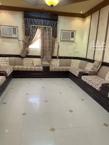 فيلا للبيع في شارع شارع عطاء بن يسار, حي الجنادرية, مدينة ثادق, منطقة الرياض صورة 2