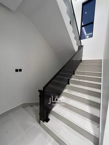 دور للبيع في شارع الحاوي, حي العقيق, مدينة الرياض, منطقة الرياض صورة 3