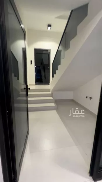 دور للبيع في شارع الحاوي, حي العقيق, مدينة الرياض, منطقة الرياض صورة 3