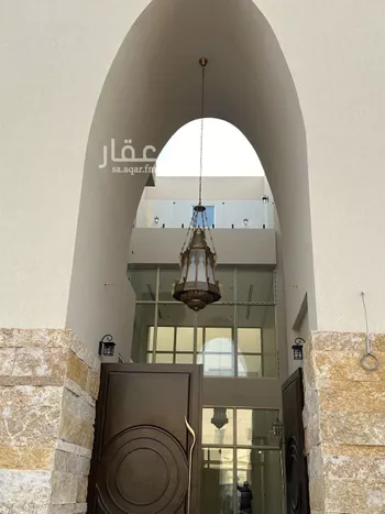 فيلا للبيع في شارع خلف الأحمر, حي المهدية, مدينة الرياض, منطقة الرياض صورة 2