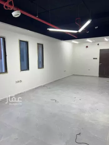 مكتب تجاري للإيجار في شارع الامام فيصل بن تركي بن عبدالله, حي أم سليم, مدينة الرياض, منطقة الرياض صورة 5