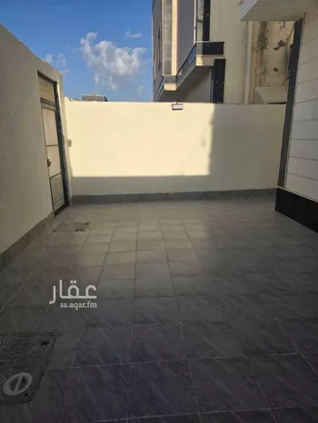 دور للبيع في شارع محمد فرج ، حي الرياض ، جدة ، جدة صورة 2