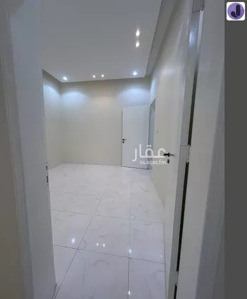 دور للبيع في شارع الحارث بن عبدالرحمن, حي عكاظ, مدينة الرياض, منطقة الرياض صورة 3