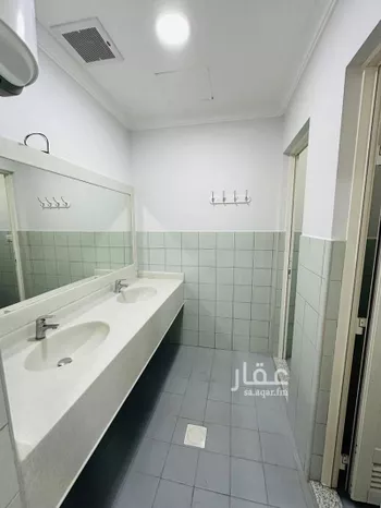 مكتب تجاري للإيجار في شارع حصين بن الحارث, حي العدامة, مدينة الدمام, المنطقة الشرقية صورة 5
