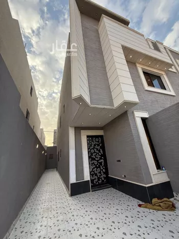 فيلا للبيع في شارع محمد بن صاف, حي عكاظ, مدينة الرياض, منطقة الرياض صورة 2