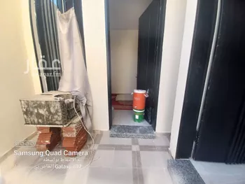 فيلا للبيع في شارع المغيرة بن عياش, حي العريجاء الأوسط, مدينة الرياض, منطقة الرياض صورة 4