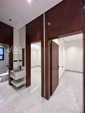 شقة للبيع في شارع الشلال, حي المعيزيلة, مدينة الرياض, منطقة الرياض صورة 3