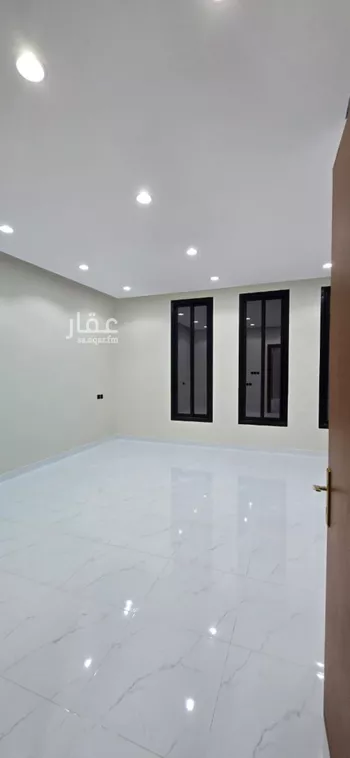 فيلا للبيع في شارع رقم 273, حي ظهرة لبن, مدينة الرياض, منطقة الرياض صورة 2
