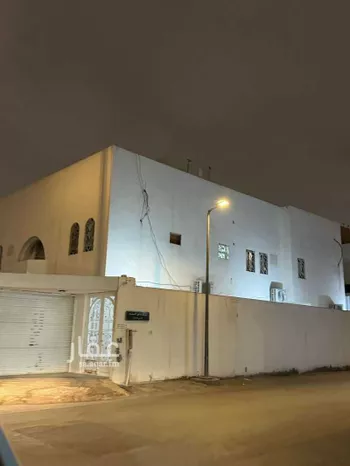 فيلا للبيع في شارع تميم الداري, حي شبرا, مدينة الرياض, منطقة الرياض صورة 3