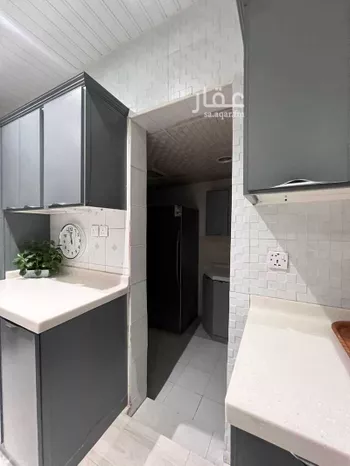 فيلا للبيع في شارع تميم الدارى, حي شبرا, مدينة الرياض, منطقة الرياض صورة 5