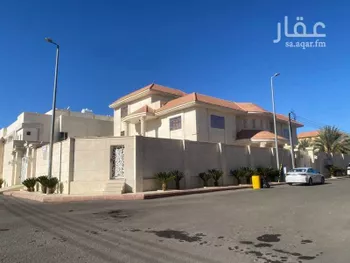 فيلا للبيع في شارع ابي المظفر المبارك, حي النقرة, مدينة حائل, منطقة حائل