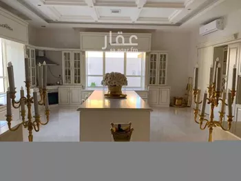 فيلا للبيع في شارع ابي المظفر المبارك, حي النقرة, مدينة حائل, منطقة حائل صورة 2