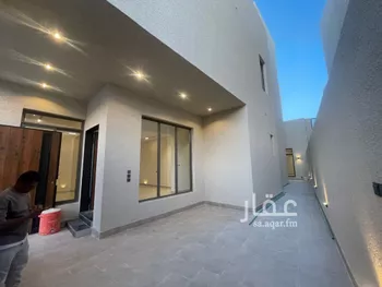 فيلا للبيع في شارع أحمد الهواري, حي المهدية, مدينة الرياض, منطقة الرياض صورة 3