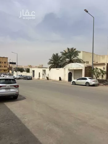 فيلا للبيع في شارع عبدالله النجدي, حي الشفاء, مدينة الرياض, منطقة الرياض صورة 3