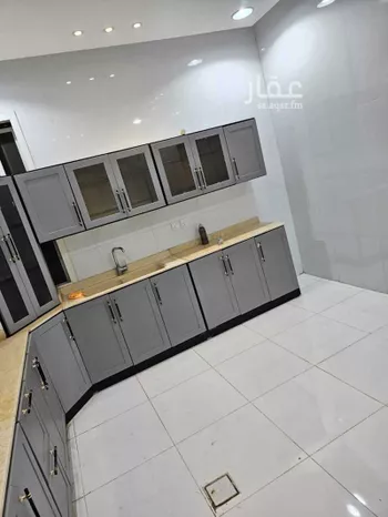 فيلا للإيجار في شارع احمد بن غنائم, حي بدر, مدينة الرياض, منطقة الرياض صورة 3