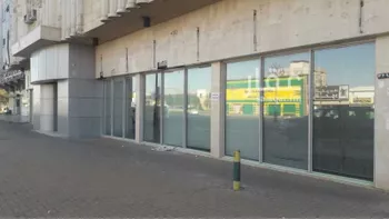 عمارة للإيجار في شارع الشعاع, حي الفيصلية الجنوبية, مدينة تبوك, منطقة تبوك صورة 2