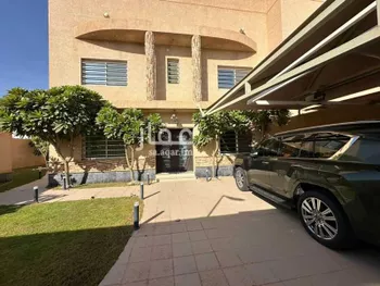 فيلا للبيع في شارع سيبوية, حي حطين, مدينة الرياض, منطقة الرياض صورة 5