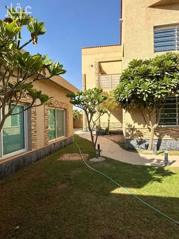 فيلا للبيع في شارع سيبوية, حي حطين, مدينة الرياض, منطقة الرياض صورة 2