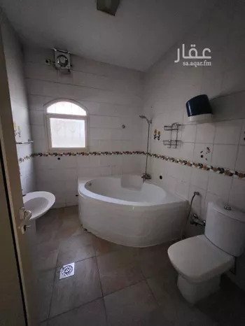 فيلا للبيع في شارع ثابت بن النعمان بن يزيد, حي أحد, مدينة الدمام, المنطقة الشرقية صورة 4