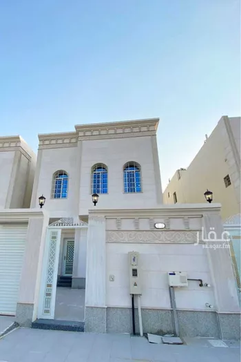 فيلا للبيع في شارع زهير بن جدعان, حي ضاحية الملك فهد, مدينة الدمام, المنطقة الشرقية