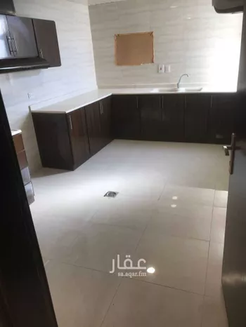 عمارة للإيجار في شارع طريق نجد, مدينة مدينه الجبيل الصناعيه, المنطقة الشرقية